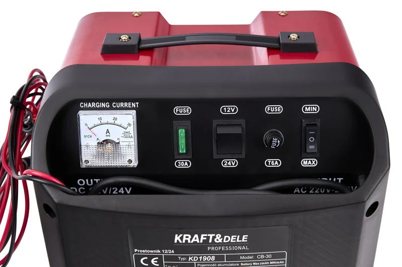Chargeur de batterie voiture 12/24V 30A