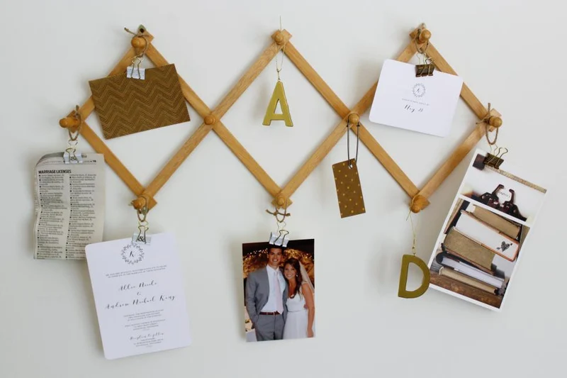 Cintre de porte-manteau accordéon en bois extensible