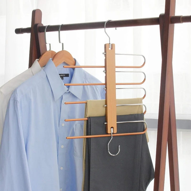 Cintres magiques pour pantalons peu encombrants dans votre placard
