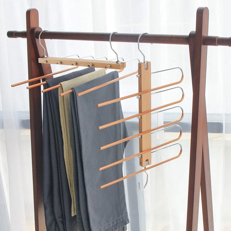 Cintres magiques pour pantalons peu encombrants dans votre placard
