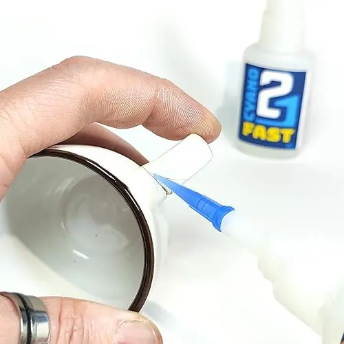 🚀 Colle21 FAST 21g | Super Glue Ultra-Liquide à Séchage Express – Colle Extra-Forte Multi-Usages Idéale pour le modélisme, le bricolage créatif et les réparations techniques exigeantes.🛠️