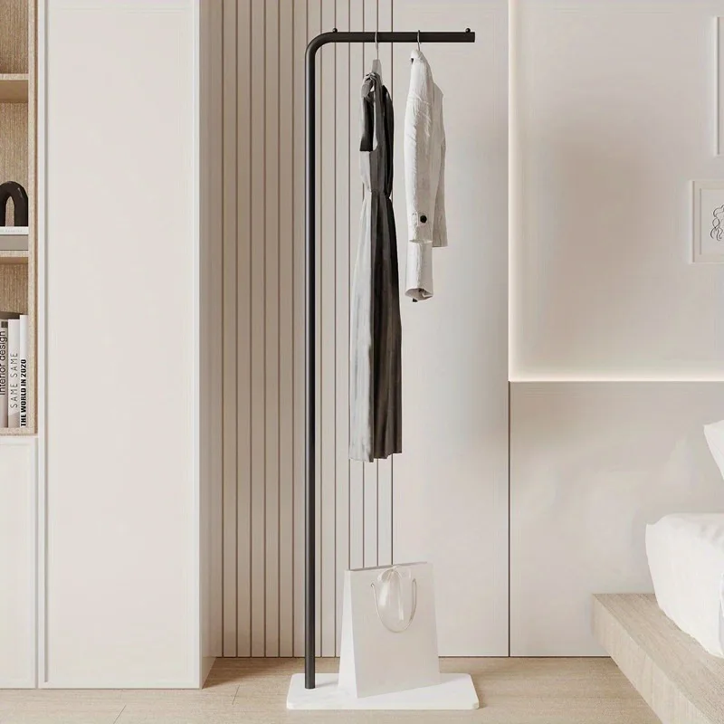 Valet Scandinave Moderne en Métal – Portant à Vêtements Multifonction sur Pied pour Costumes et Accessoires de Chambre