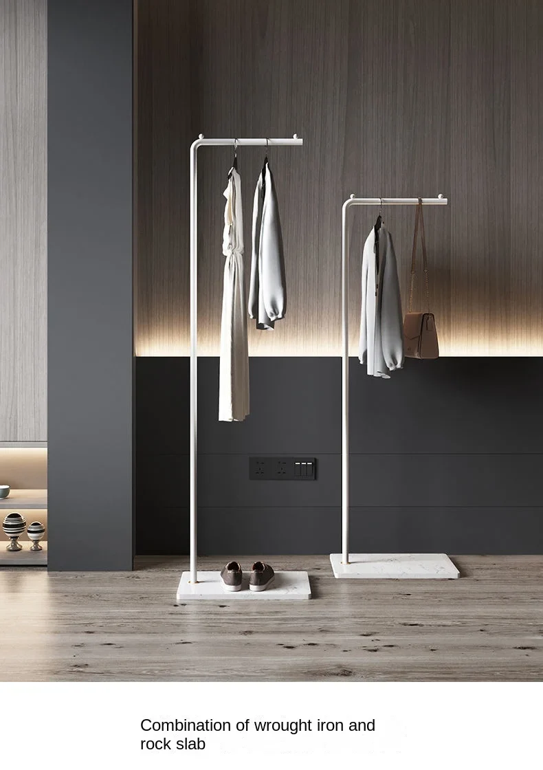 Valet Scandinave Moderne en Métal – Portant à Vêtements Multifonction sur Pied pour Costumes et Accessoires de Chambre