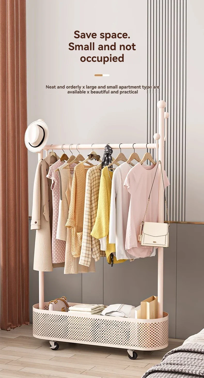 Portant domestique en fer forgé à roulettes — compact avec panier à linge