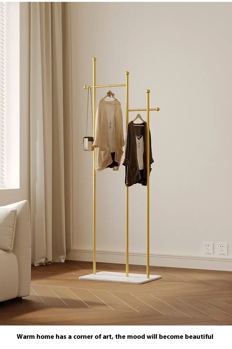 Portant vertical scandinave — porte-manteaux métal gain de place (salon/chambre/bureau)