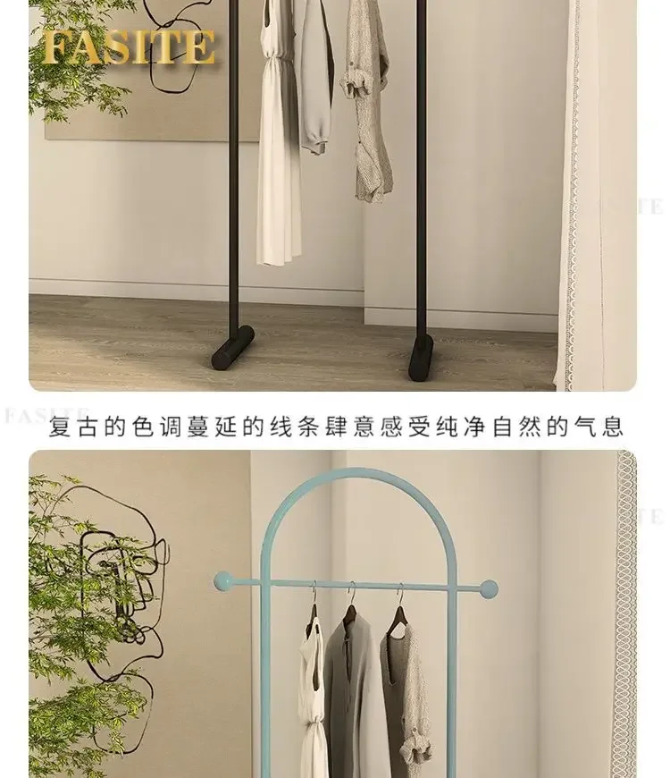 Penderie d’angle sur mât — rangement suspendu pour chambre, structure en acier inoxydable