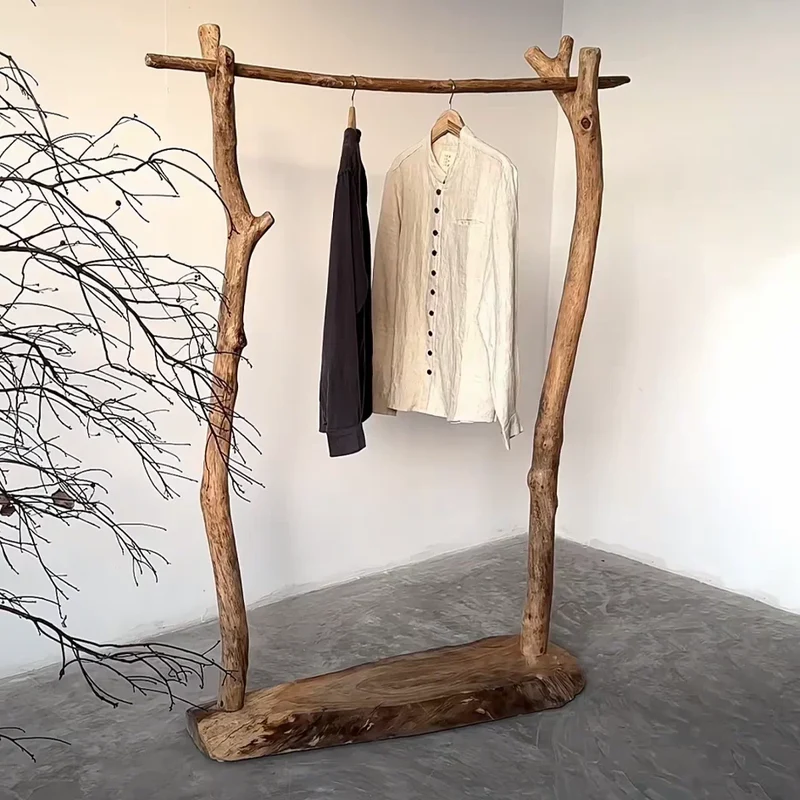 Porte-manteau Bois Massif Wabi-Sabi - Style Rétro Nostalgique pour Hôtel et Maison d’Hôtes