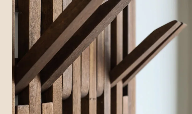 Portant Créatif en Bois Mural Multicouche – Élégant Porte-Manteau pour Entrée et Chambre