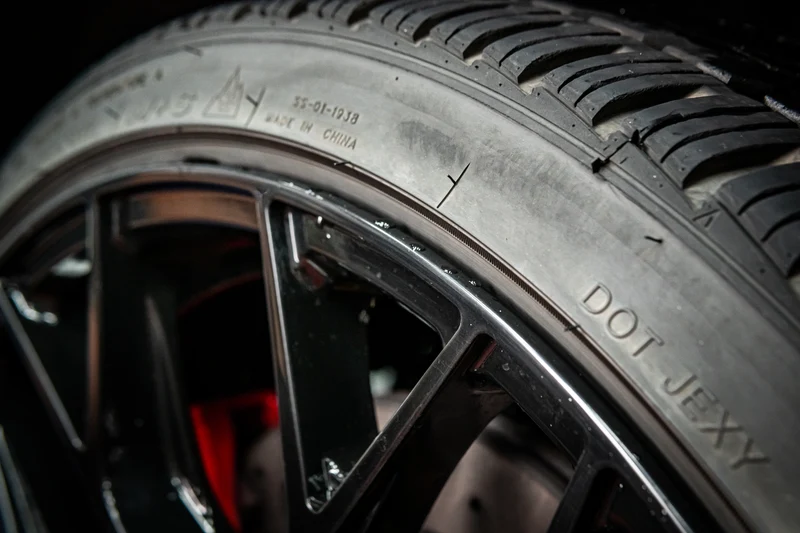 BACK 2 BLACK POLYMER TIRE DRESSING