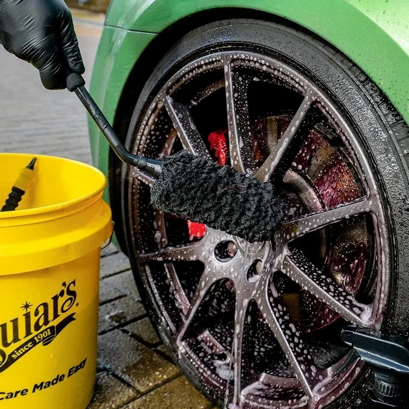 SUPREME WHEEL BRUSH ANGLED
