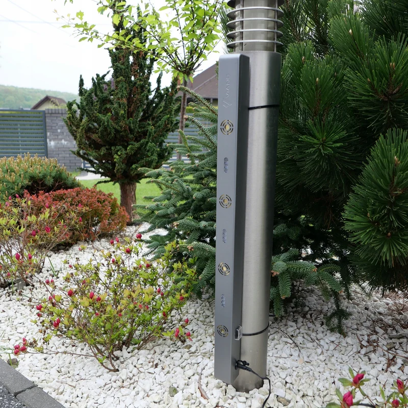 Viano repeller for rodents, martens, mice, rats, weasels, three strobe panels, four speakers, Long Strob