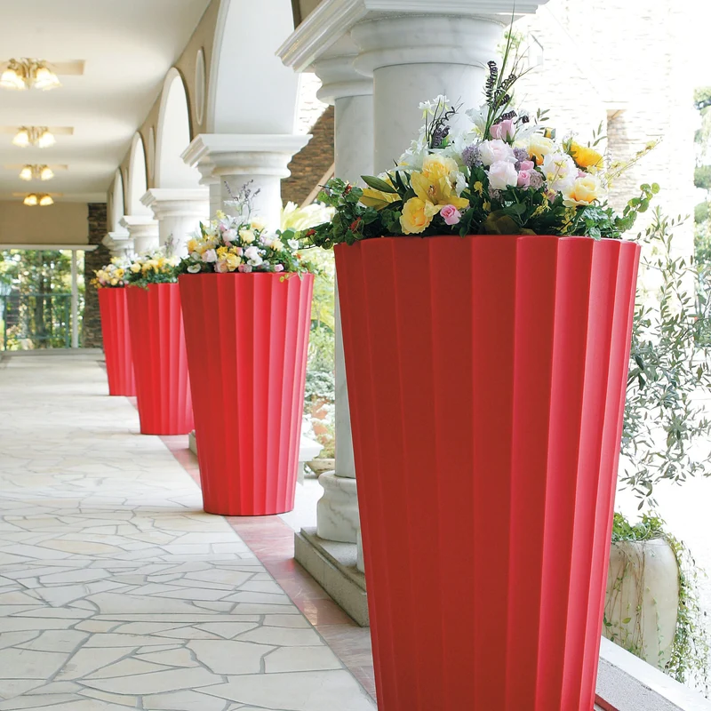 Vase EUFRONIO by Paolo Rizzatto for Serralunga